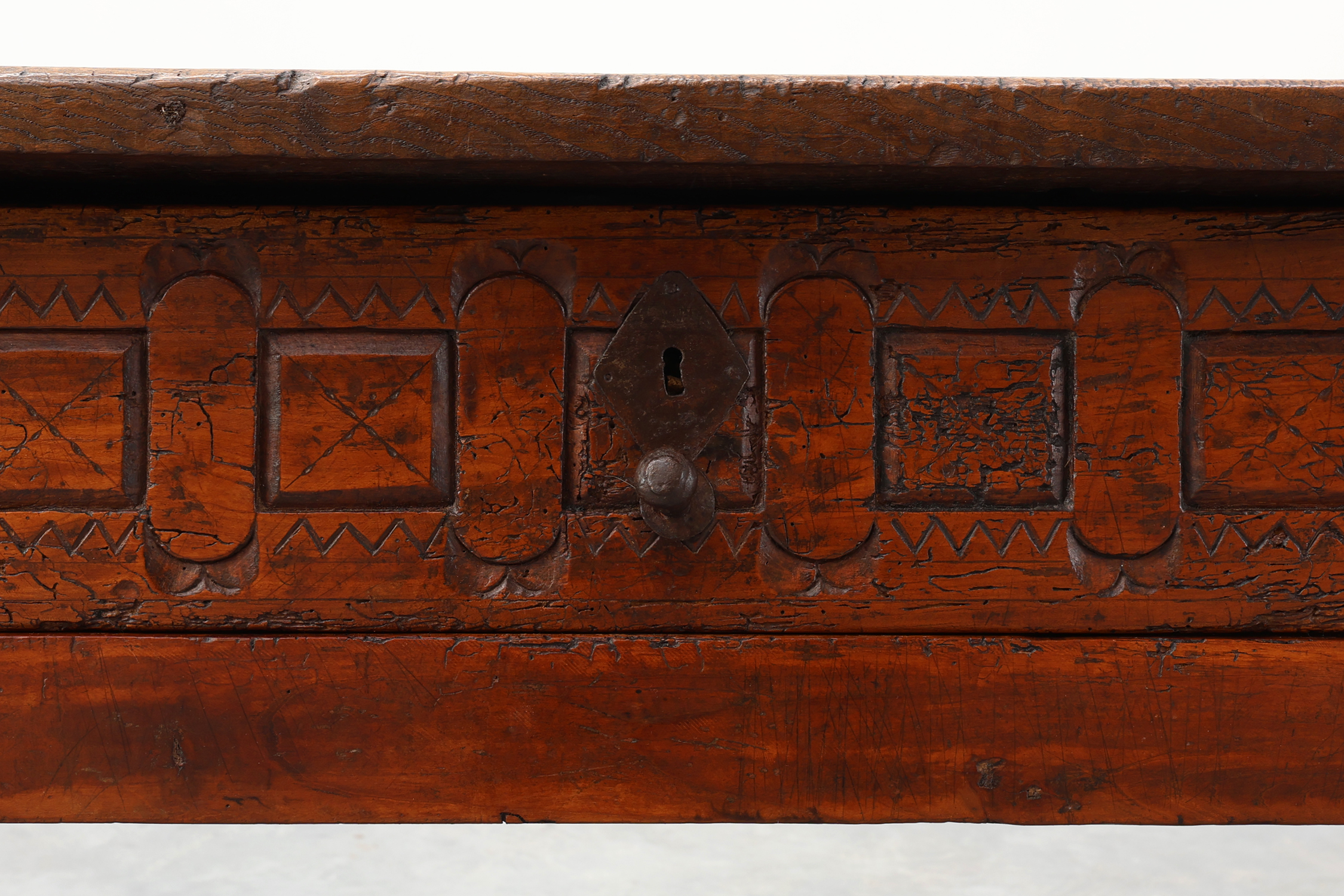 Oak hand-carved side table in wabi wabi style, Spain, 17th Centurythumbnail